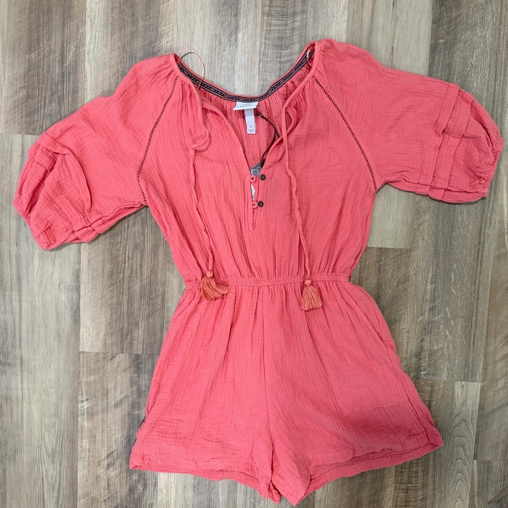 Knox Rose Pink Textured Romper Size Small